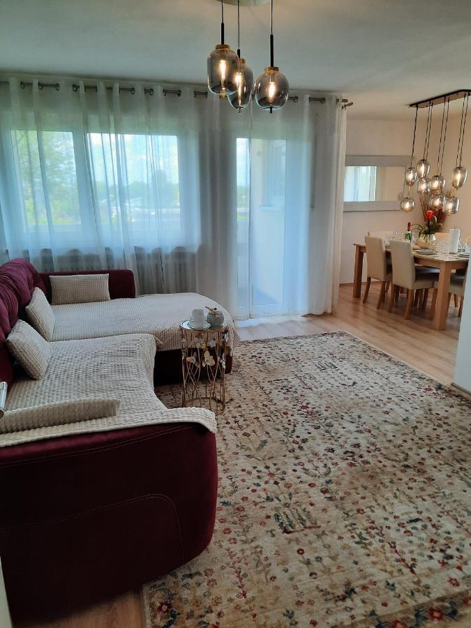 Moderne 3Zimmer Wohnung, In Koenigsbrunn Bei Augsburg Exterior foto